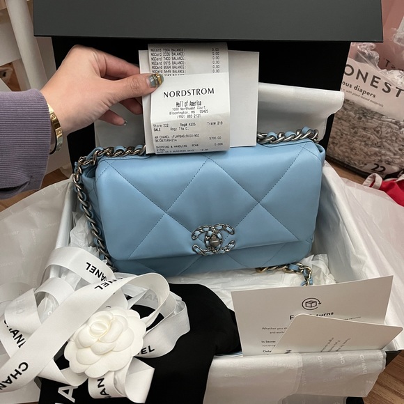 Chanel 19 small light blue brand new - Picture 3 of 4